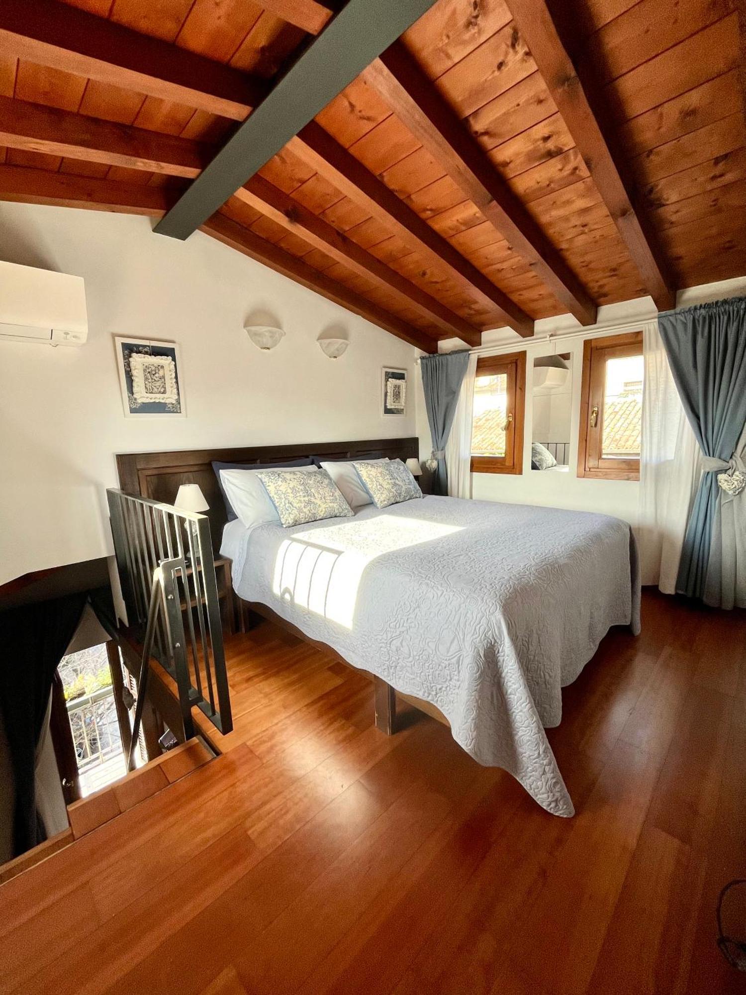 Porto Valentino Apartment 西尔米奥奈 外观 照片