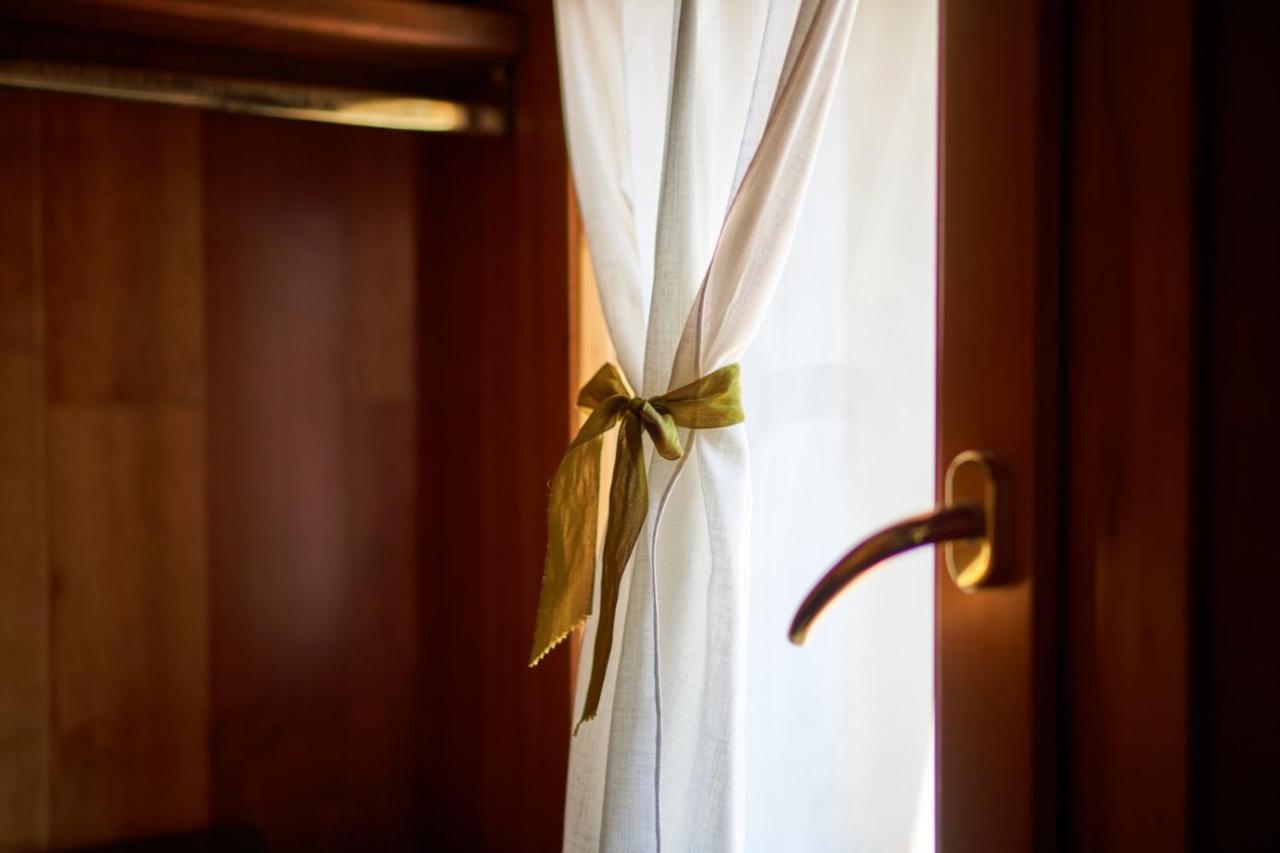 Porto Valentino Apartment 西尔米奥奈 外观 照片