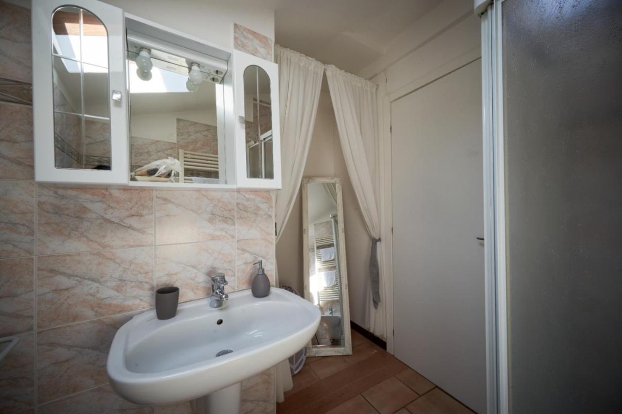 Porto Valentino Apartment 西尔米奥奈 外观 照片