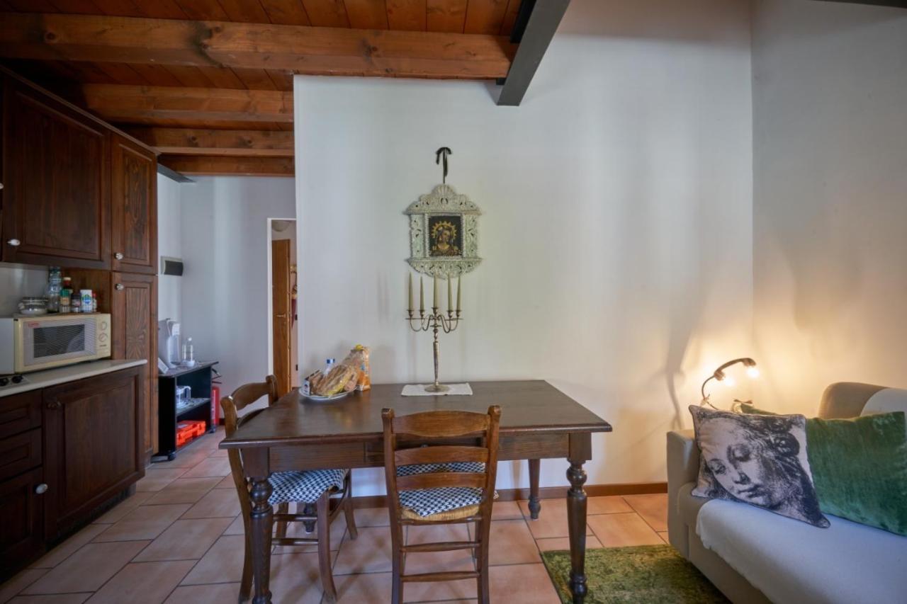 Porto Valentino Apartment 西尔米奥奈 外观 照片